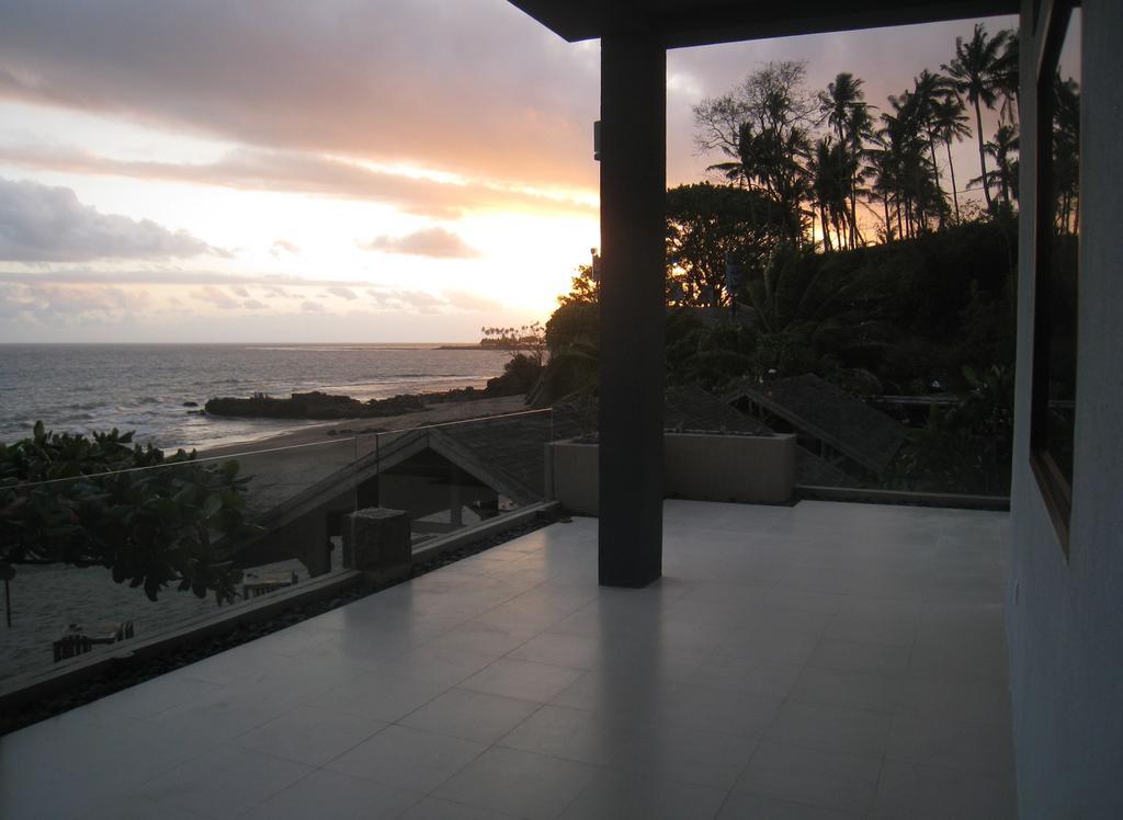 Cafe Alberto B And B Senggigi Eksteriør billede